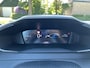 Peugeot 208 1.2 Hybrid 110 PK Allure | Automaat | | Hybride Elektrisch rijden met Automaat | Navigatie | Parkeercamera | draadloze telefoonlader | Stoelverwarming | LED Verlichting | Apple Carplay/Android Auto | Trekhaak |