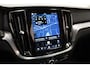 Volvo V60 2.0 B3 Core Aut. [ LED Adapt.cruise Stoelverwarming voor en achter ]