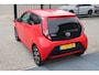Toyota Aygo 1.0 VVT-i x-joy Automaat Nederlandse auto/Apple carplay/Achteruitrijcamera/Climate control/DAB Radio/Licht metalen velgen