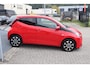 Toyota Aygo 1.0 VVT-i x-joy Automaat Nederlandse auto/Apple carplay/Achteruitrijcamera/Climate control/DAB Radio/Licht metalen velgen