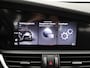 Alfa Romeo Giulia 2.0T Sprint Veloce Interieur | Panoramadak | Afneembare Trekhaak | 19" Licht Metalen Velgen | Camera | Dodehoekbewaking | Apple Carplay/Android Auto | Cruise Control Adaptief | Drive Assist