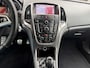Opel Astra 1.4 Turbo Cosmo / bj.2011 / kleur: wit / 5 deurs / navigatie / trekhaak / sportvelgen / APK 03/2027 / NAP 259731 km.