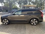 Volvo XC90 2.0 T8 Recharge AWD Inscription Exclusive Luchtvering | Wrap Mat Parelmoer Zwart | 22 inch