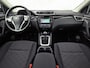 Nissan Qashqai 1.2 N-Connecta (PANORAMADAK, NAVIGATIE, 360 CAMERA, GETINT GLAS, SPORTSTOELEN, CRUISE, TREKHAAK, NIEUWSTAAT)
