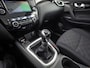 Nissan Qashqai 1.2 N-Connecta (PANORAMADAK, NAVIGATIE, 360 CAMERA, GETINT GLAS, SPORTSTOELEN, CRUISE, TREKHAAK, NIEUWSTAAT)