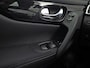 Nissan Qashqai 1.2 N-Connecta (PANORAMADAK, NAVIGATIE, 360 CAMERA, GETINT GLAS, SPORTSTOELEN, CRUISE, TREKHAAK, NIEUWSTAAT)