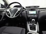 Nissan Qashqai 1.2 N-Connecta (PANORAMADAK, NAVIGATIE, 360 CAMERA, GETINT GLAS, SPORTSTOELEN, CRUISE, TREKHAAK, NIEUWSTAAT)