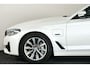 BMW 5-Serie Touring 530e xDrive Business Edition Plus Navi / Cruise / HUD / Panorama / Carplay