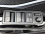 Toyota C-HR / C-HR+ 2.0 Hybrid Style Bi-Tone 184 PK | Stoel + Stuur + Voorruit verwarming | BEARLOCK | Dealer Onderhouden | Full LED | SL 30