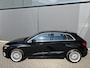 Audi A3 Sportback 30 TFSI Advanced edition automaat Airco - Apple carplay - Cruise control - Navigatie - Parkeersensor achter - Draadloze telefoonlader - Led verlichting - Radio - Start/stop systeem - Stuur leder - Stuur multifunctioneel - Dakspoiler - Centrale vergrendeling met afstandsbediening