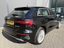 Audi A3 Sportback 30 TFSI Advanced edition automaat Airco - Apple carplay - Cruise control - Navigatie - Parkeersensor achter - Draadloze telefoonlader - Led verlichting - Radio - Start/stop systeem - Stuur leder - Stuur multifunctioneel - Dakspoiler - Centrale vergrendeling met afstandsbediening