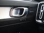 Volvo XC40 B4 Plus Dark | Trekhaak | Stoel en Stuurverwarming | Getinte Ramen |
