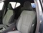 Volvo XC40 B4 Plus Dark | Trekhaak | Stoel en Stuurverwarming | Getinte Ramen |