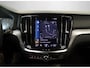 Volvo V60 2.0 B3 163pk mild hybride Momentum Business automaat, Navigatie, Clima controle, Cruise controle, Stoelverwarming, Elek ramen V/A, Pdc V/A, Xenon verlichting, Achteruitrijcamera, Elek achterklep, Nederlandse auto !! Bovag afleverpakket 695,-