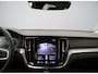 Volvo V60 2.0 B3 163pk mild hybride Momentum Business automaat, Navigatie, Clima controle, Cruise controle, Stoelverwarming, Elek ramen V/A, Pdc V/A, Xenon verlichting, Achteruitrijcamera, Elek achterklep, Nederlandse auto !! Bovag afleverpakket 695,-