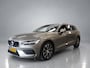 Volvo V60 2.0 B3 163pk mild hybride Momentum Business automaat, Navigatie, Clima controle, Cruise controle, Stoelverwarming, Elek ramen V/A, Pdc V/A, Xenon verlichting, Achteruitrijcamera, Elek achterklep, Nederlandse auto !! Bovag afleverpakket 695,-