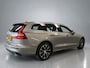 Volvo V60 2.0 B3 163pk mild hybride Momentum Business automaat, Navigatie, Clima controle, Cruise controle, Stoelverwarming, Elek ramen V/A, Pdc V/A, Xenon verlichting, Achteruitrijcamera, Elek achterklep, Nederlandse auto !! Bovag afleverpakket 695,-