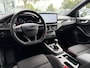 Ford Focus 1.0 Hybrid 125 PK ST Line | STUUR, STOEL EN VOORRUITVERWARMING| FULL LED| NAVIGATIE + APPLE CARPLAY/ANDROID AUTO| PARKEERSENSOREN V+A| KEYLESS START| NEDERLANDSE AUTO| EERSTE EIGENAAR| DEALER ONDERHOUDEN|