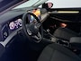 Volkswagen Golf 1.5 TSI Life Edition Apple Carplay/Android Auto - Camera - Clima - 17 Inch