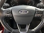 Ford Fiesta 1.0 EcoBoost Titanium 100pk Trekhaak Adaptieve Cruise Camera Verwarmde Voorruit Navi B&O Parkeersensoren Climate 16'' Velgen *Leuk*