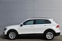 Volkswagen Tiguan 1.4 TSI ACT COMFORTLINE BUSSINESS / AUTOMAAT / 17 VELGEN /