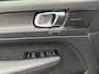 Volvo XC40 Recharge P8 AWD R-Design 408PK SOH 93,3% | Trekhaak | Harman/Kardon | Camera | Stoel/Stuurverwarming