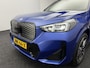 BMW iX1 eDrive20 67 kWh M-Sport ProShadow Line SOH 98,3% | Origineel NL | Camera | 130KW Snelladen | Stoel/Stuurverwarming