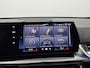 BMW iX1 eDrive20 67 kWh M-Sport ProShadow Line SOH 98,3% | Origineel NL | Camera | 130KW Snelladen | Stoel/Stuurverwarming