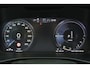 Volvo XC40 T4 Recharge Core Bright - IntelliSafe Assist & Surround - Parkeercamera achter - Verwarmde voorstoelen & stuur - Parkeersensoren voor & achter - Draadloze tel. lader - Extra getint glas - Inklapbare trekhaak - 19' LMV