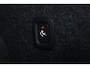 Volvo XC40 T4 Recharge Core Bright - IntelliSafe Assist & Surround - Parkeercamera achter - Verwarmde voorstoelen & stuur - Parkeersensoren voor & achter - Draadloze tel. lader - Extra getint glas - Inklapbare trekhaak - 19' LMV