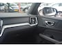 Volvo V60 2.0 B3 R-Design | Navigatie | Sportstoelen | Full LED | Pilot Assist | Camera | NL auto!! |