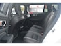 Volvo V60 2.0 B3 R-Design | Navigatie | Sportstoelen | Full LED | Pilot Assist | Camera | NL auto!! |