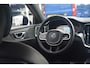 Volvo V60 2.0 B3 R-Design | Navigatie | Sportstoelen | Full LED | Pilot Assist | Camera | NL auto!! |