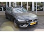 Volvo V60 B3 164PK Automaat Inscription | Org. NL | Trekhaak | Pilot Assist | PDC V+A | Verw. Voorstoelen | Leder |
