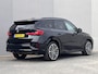 BMW X1 xDrive30e / Dealer onderhouden / Accu SoH 96 % / M-SPORT / 240 KW Plug In / 1.800 kg Elektrische trekhaak / Leder / HUD / Camera 360° / Stuur- & stoelverwarming / Navi / Apple Carplay Android / 18" LM wielen /