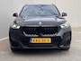 BMW X1 xDrive30e / Dealer onderhouden / Accu SoH 96 % / M-SPORT / 240 KW Plug In / 1.800 kg Elektrische trekhaak / Leder / HUD / Camera 360° / Stuur- & stoelverwarming / Navi / Apple Carplay Android / 18" LM wielen /