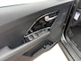 Kia Niro EV e-Niro DynamicPlusLine 64 kWh 100& SOH | Dealer onderhouden | Stoel + stuur verwarming | Climate control | Achteruitrijcamera | Trekhaak