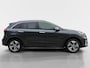 Kia Niro EV e-Niro DynamicPlusLine 64 kWh 100& SOH | Dealer onderhouden | Stoel + stuur verwarming | Climate control | Achteruitrijcamera | Trekhaak