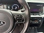 Kia Niro EV e-Niro DynamicPlusLine 64 kWh 100& SOH | Dealer onderhouden | Stoel + stuur verwarming | Climate control | Achteruitrijcamera | Trekhaak