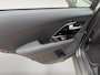Kia Niro EV e-Niro DynamicPlusLine 64 kWh 100& SOH | Dealer onderhouden | Stoel + stuur verwarming | Climate control | Achteruitrijcamera | Trekhaak