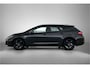 Suzuki Swace 1.8 Hybrid Style | Stoel+stuurverwarming | Parkeersensoren voor+achter met assistent | Dodehoek detectie | Draadloze telefoonlader |