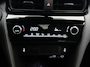 Toyota Yaris Cross 1.5 Hybrid 115 First Edition Comfort Pack | BTW voertuig | Dodehoek detectie | Stoel+stuurverwarming | Parkeersensoren voor+achter | Draadloze telefoonlader | Navigatie | Apple CarPlay/Android Auto |