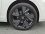 Opel Astra Electric 54 kWh GS / SOH 96% / Stuur- & Stoelverwarming / Rondomzicht camera / Navigatie / Apple Carplay Android Auto / CCS snelladen / Stand-kachel / Adaptief cruise control / Keyless Entry/Start / Lichtmetalen wielen 18“ /