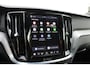 Volvo V60 2.0 T8 Plug-in hybrid AWD Plus Dark | Panoramadak | Trekhaak | Verwarmbare voorstoelen en stuurwiel | Verwarmde achterbank | Head-up display | 360 graden camera | Premium audio by Harman Kardon | Adaptieve cruise control & pilot assist | Volledig elektrisch verstelbare stoelen met geheugen | Apple carplay/Android auto