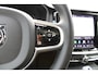 Volvo V60 2.0 T8 Plug-in hybrid AWD Plus Dark | Panoramadak | Trekhaak | Verwarmbare voorstoelen en stuurwiel | Verwarmde achterbank | Head-up display | 360 graden camera | Premium audio by Harman Kardon | Adaptieve cruise control & pilot assist | Volledig elektrisch verstelbare stoelen met geheugen | Apple carplay/Android auto