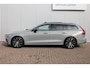 Volvo V60 2.0 T8 Plug-in hybrid AWD Plus Dark | Panoramadak | Trekhaak | Verwarmbare voorstoelen en stuurwiel | Verwarmde achterbank | Head-up display | 360 graden camera | Premium audio by Harman Kardon | Adaptieve cruise control & pilot assist | Volledig elektrisch verstelbare stoelen met geheugen | Apple carplay/Android auto