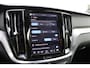 Volvo V60 2.0 T8 Plug-in hybrid AWD Plus Dark | Panoramadak | Trekhaak | Verwarmbare voorstoelen en stuurwiel | Verwarmde achterbank | Head-up display | 360 graden camera | Premium audio by Harman Kardon | Adaptieve cruise control & pilot assist | Volledig elektrisch verstelbare stoelen met geheugen | Apple carplay/Android auto