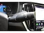 Volvo V60 2.0 T8 Plug-in hybrid AWD Plus Dark | Panoramadak | Trekhaak | Verwarmbare voorstoelen en stuurwiel | Verwarmde achterbank | Head-up display | 360 graden camera | Premium audio by Harman Kardon | Adaptieve cruise control & pilot assist | Volledig elektrisch verstelbare stoelen met geheugen | Apple carplay/Android auto
