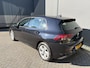 Volkswagen Golf 1.0 TSI Life Airco - Apple carplay - Parkeersensoren - Navigatie - Draadloze telefoonlader - Licht metalen velgen 16 inch - Keyless start - Led verlichting - Radio - Bluetooth - Cruise control - Centrale vergrendeling met afstandsbediening - Start/stop systeem - Stuur leder - Stuur multifunctioneel