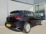 Volkswagen Golf 1.0 TSI Life Airco - Apple carplay - Parkeersensoren - Navigatie - Draadloze telefoonlader - Licht metalen velgen 16 inch - Keyless start - Led verlichting - Radio - Bluetooth - Cruise control - Centrale vergrendeling met afstandsbediening - Start/stop systeem - Stuur leder - Stuur multifunctioneel